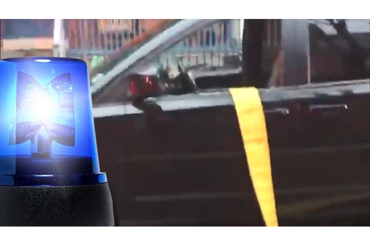 Zugeparkter Hydrant: Feuerwehr legt Schlauch durchs Auto