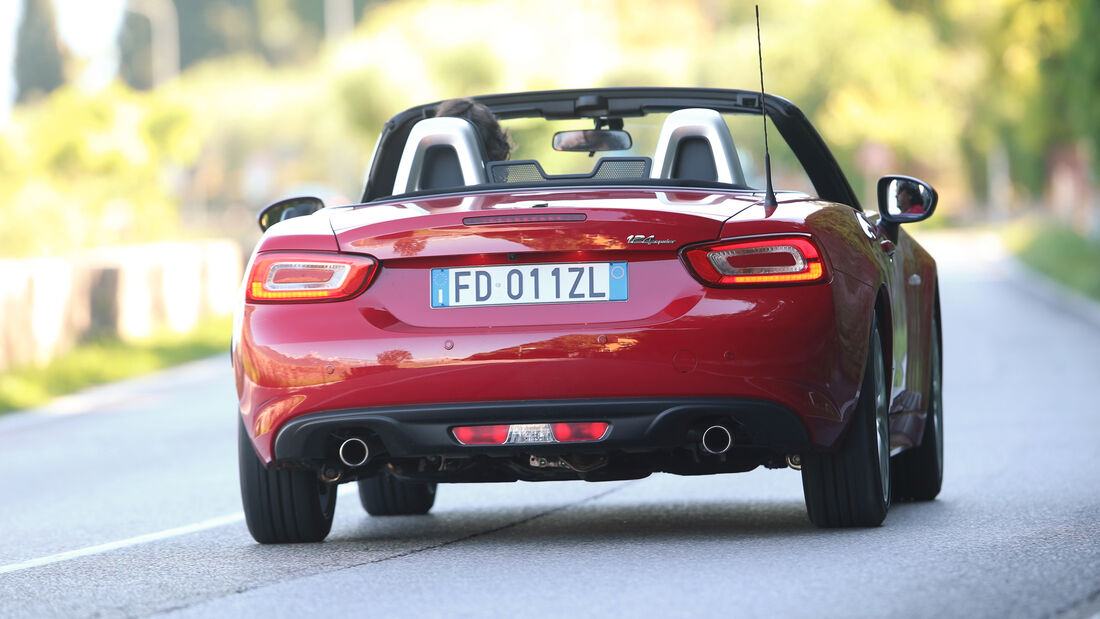 Fiat 124 Spider 1.4 Turbo, Heckansicht