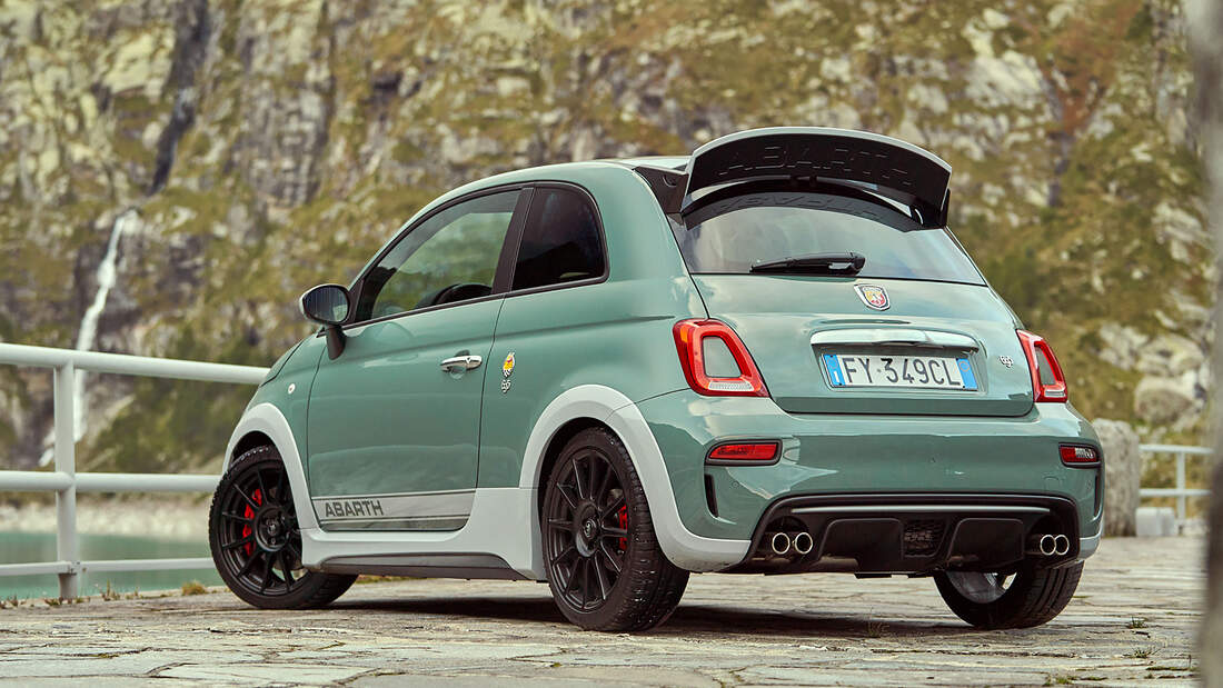 Fiat Abarth 695 70° Anniversario: Sondermodell Mit Mega-Spoiler - Auto ...