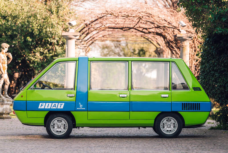 Fiat Bertone 850 T Besucherbus (1977) 