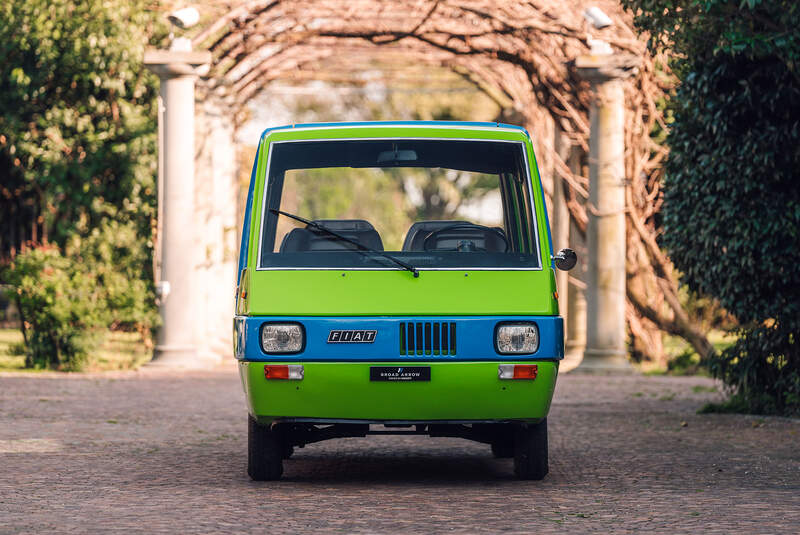 Fiat Bertone 850 T Besucherbus (1977) 