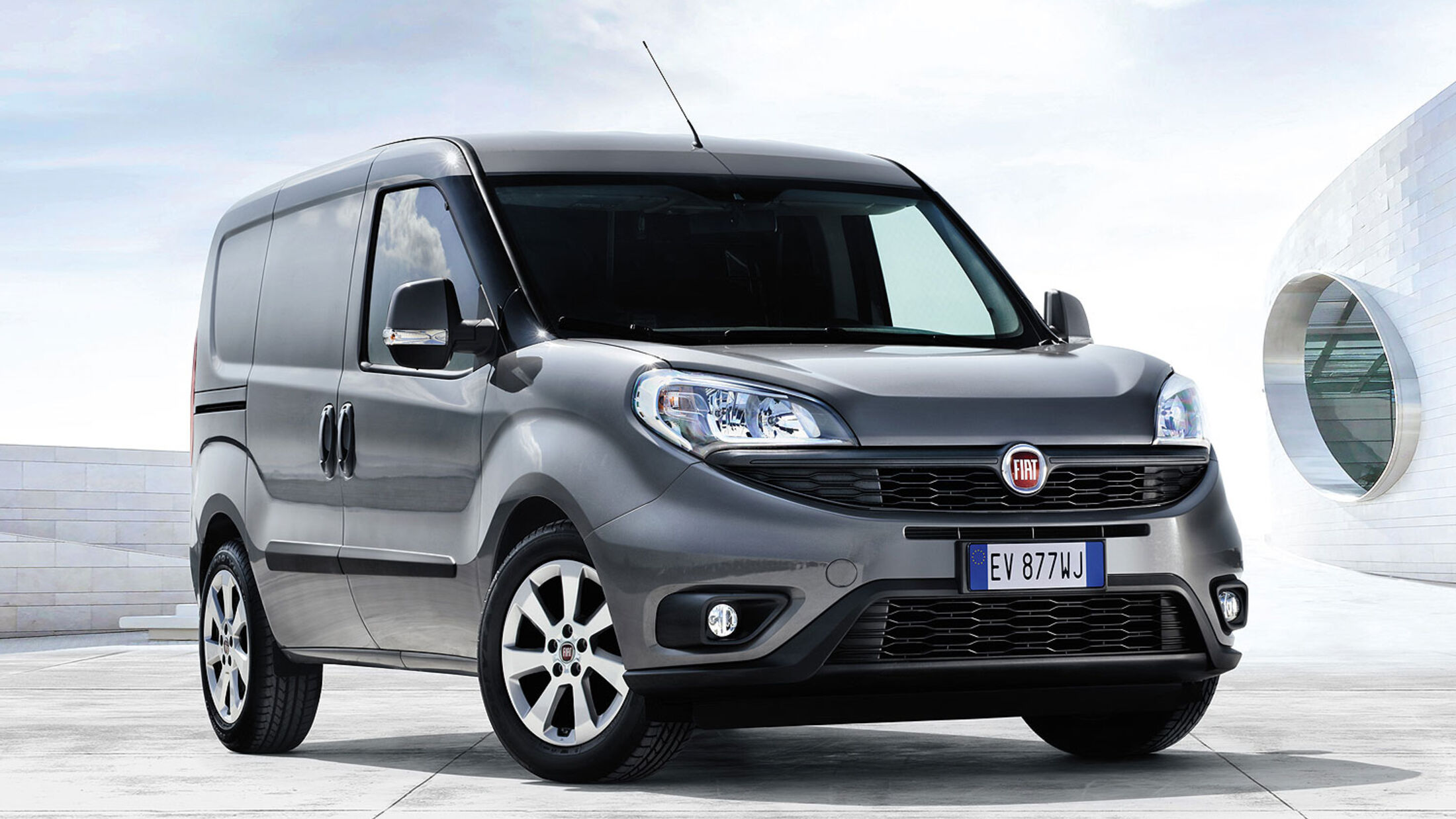 Kompakter Transporter: Vierte Generation des Fiat Doblò Cargo vorgestellt