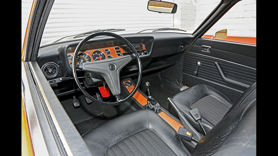 Ford Capri 2300 GT, Cockpit