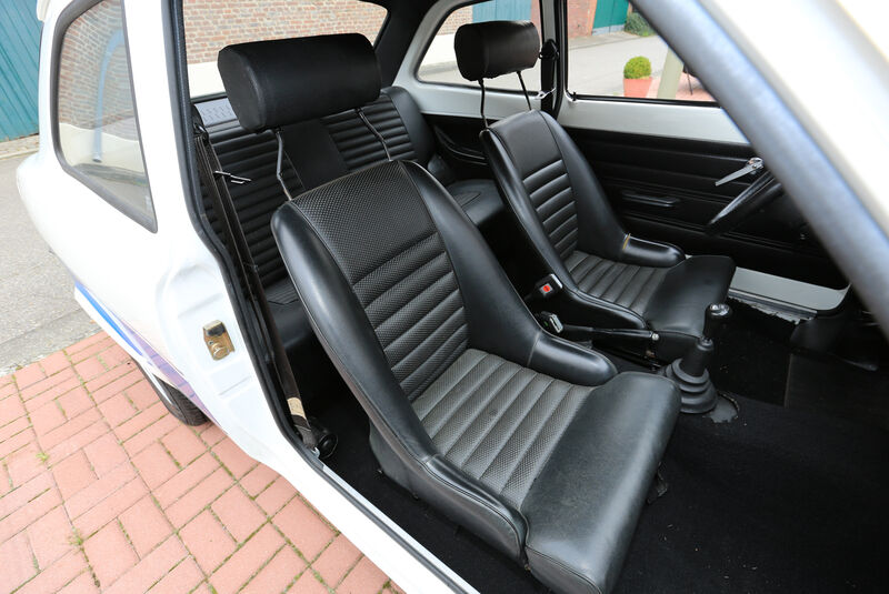 Ford Escort RS 2000, Sitze