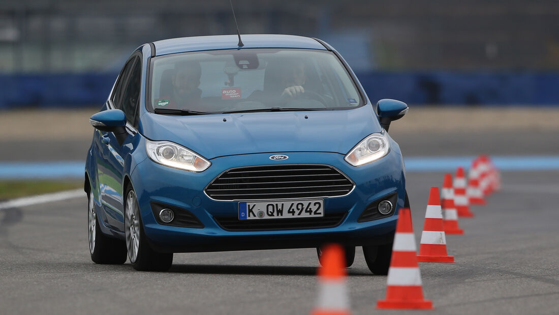 Ford Fiesta 1.0 Ecoboost, Frontansicht, Slalom