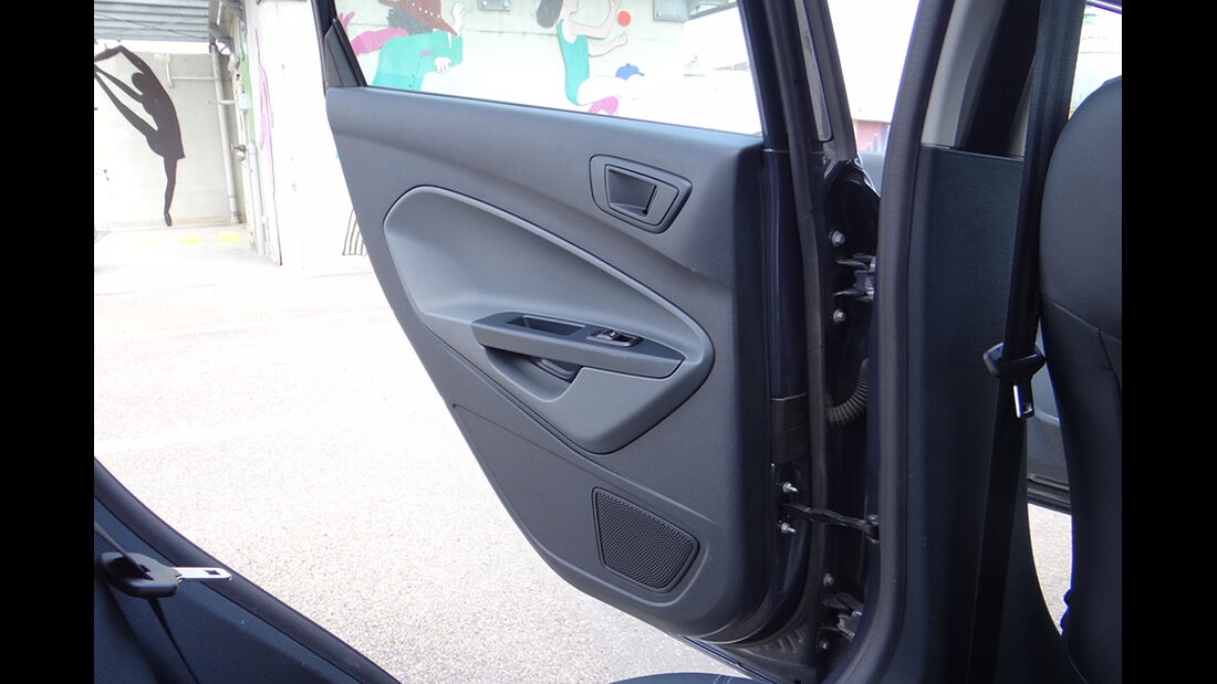 Ford Fiesta 1.4 im Innenraum-Check, Ablagen