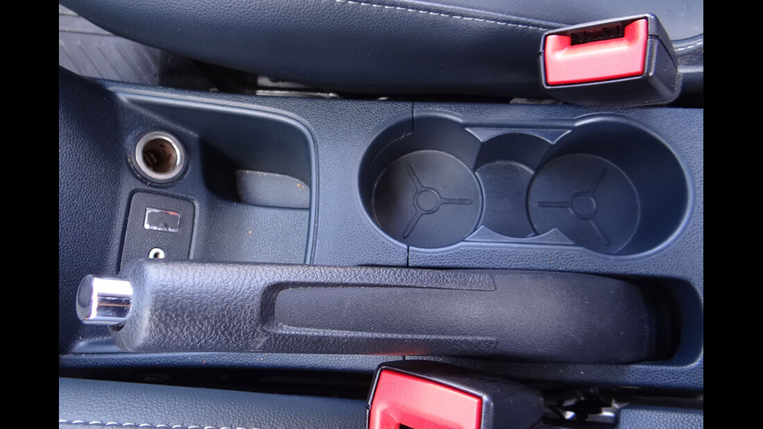 Ford Fiesta 1.4 im Innenraum-Check, Ablagen
