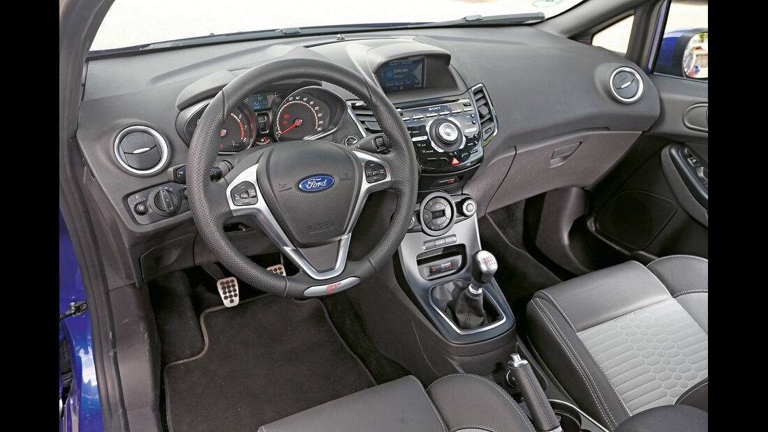Ford Fiesta ST, Cockpit, Lenkrad