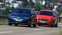 Ford Focus 1.0 Ecoboost, Toyota Auris 1.2T, Frontansicht