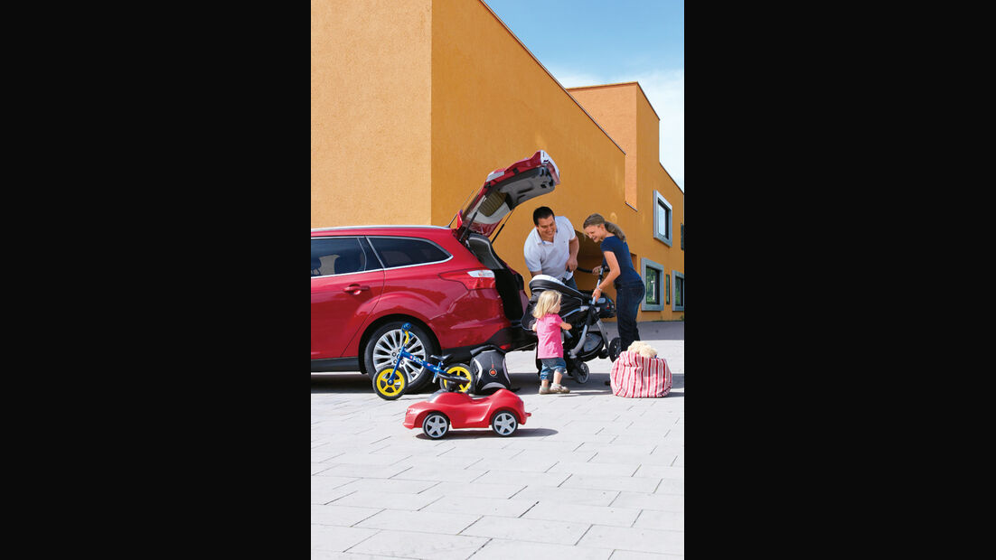 Ford Focus 1.6 Ecoboost Turnier Titan, Heckklappe offen, Familie