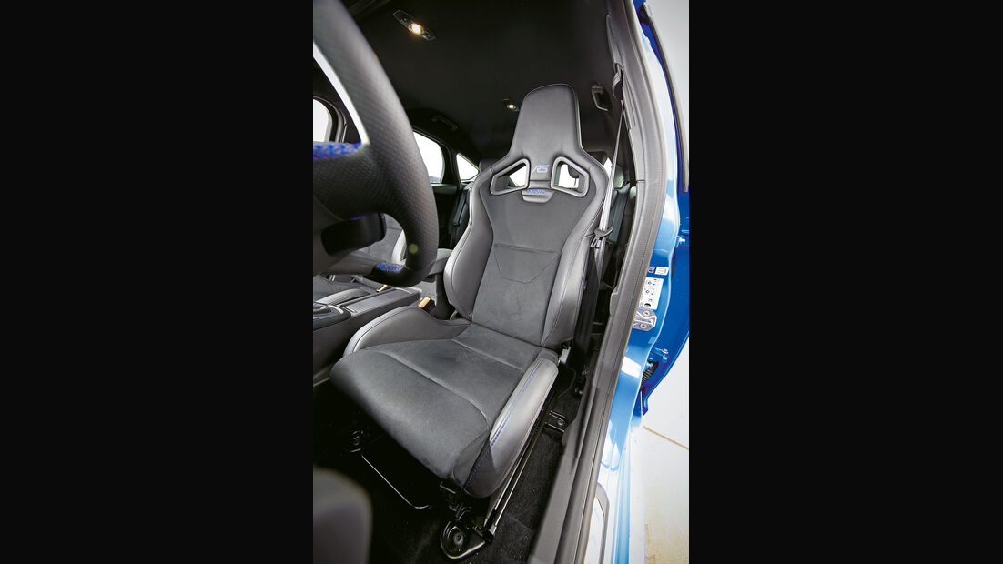 Ford Focus RS, Fahrersitz