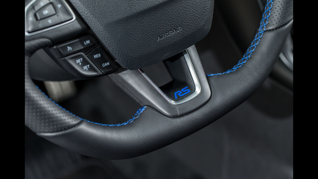 Ford Focus RS, Lenkrad, Detail