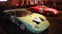 Ford GT 40 #14 1965 - Ferrari 275 LM #27 1965 - Ausstellung - Le Mans