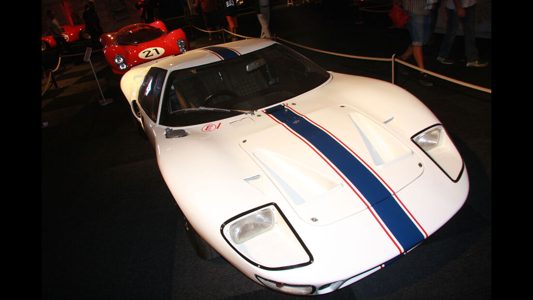 Ford GT 40 #16 1967 - Ausstellung - Le Mans