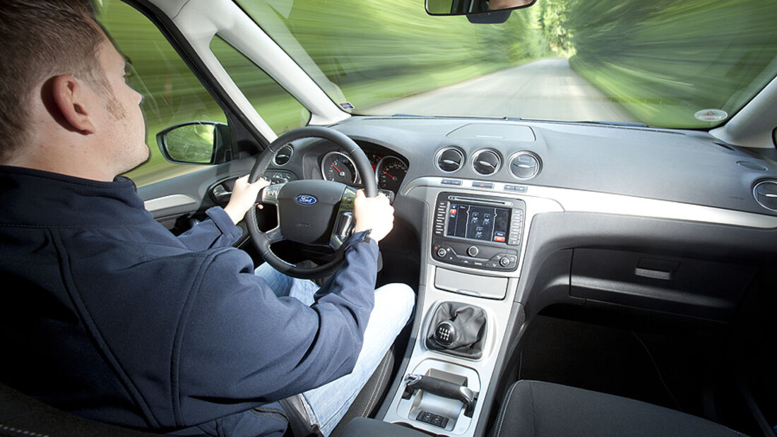 Ford Galaxy 1.6 TDCi Trend, Cockpit