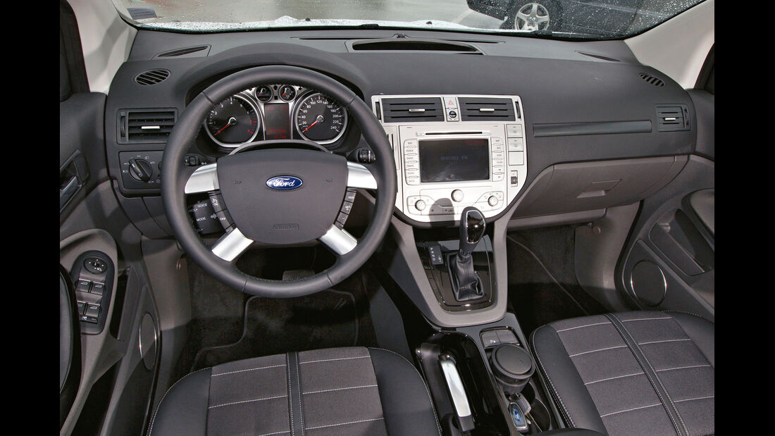 Ford Kuga, Cockpit