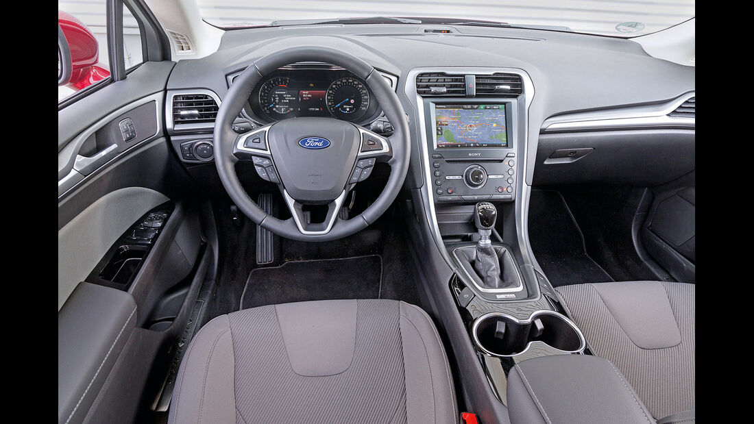 Ford Mondeo Turnier 2.0 TDCI, Cockpit