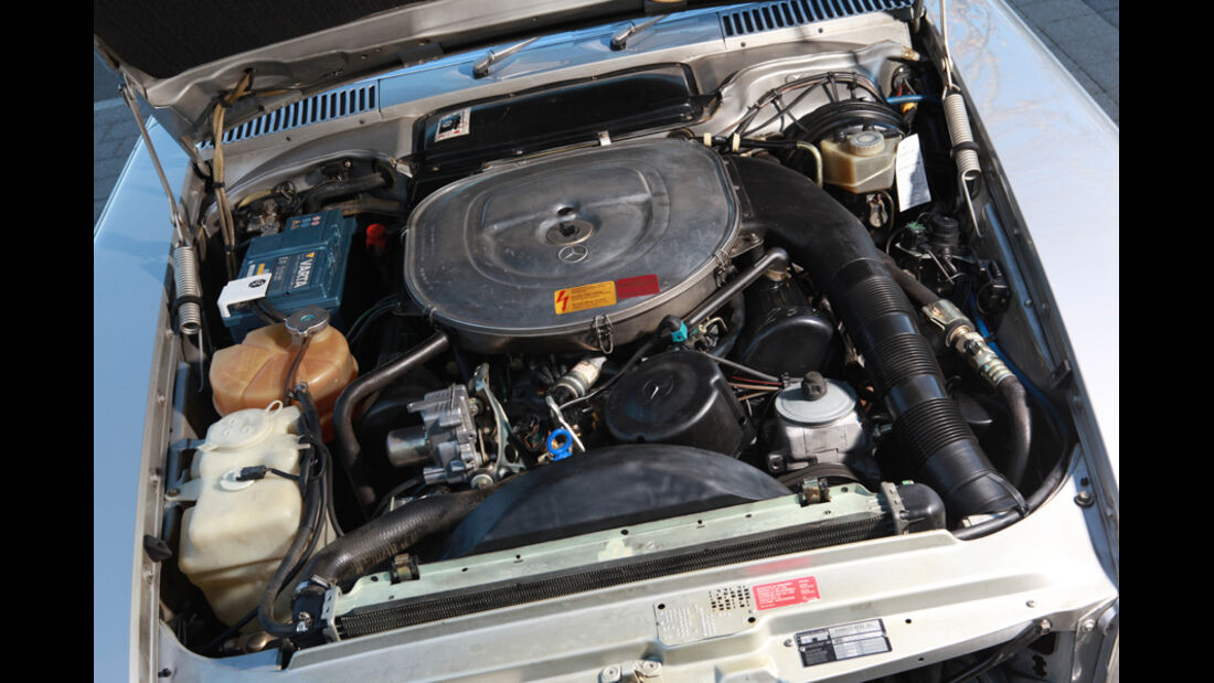 Ford Mustang 289 Convertible, Motorraum, Detail