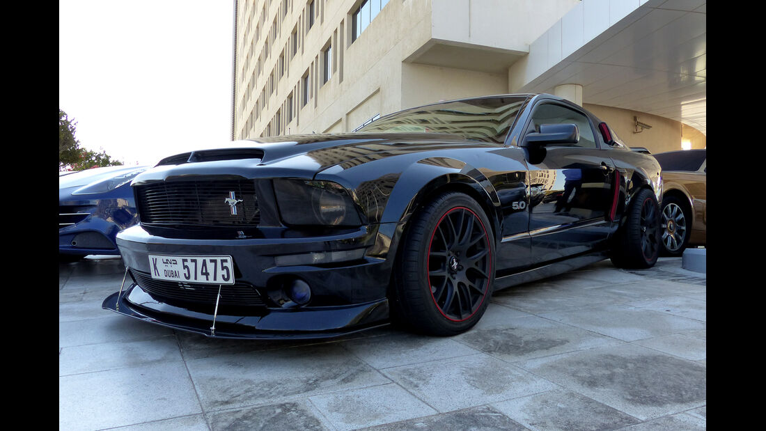 Ford Mustang - F1 Abu Dhabi 2014 - Carspotting