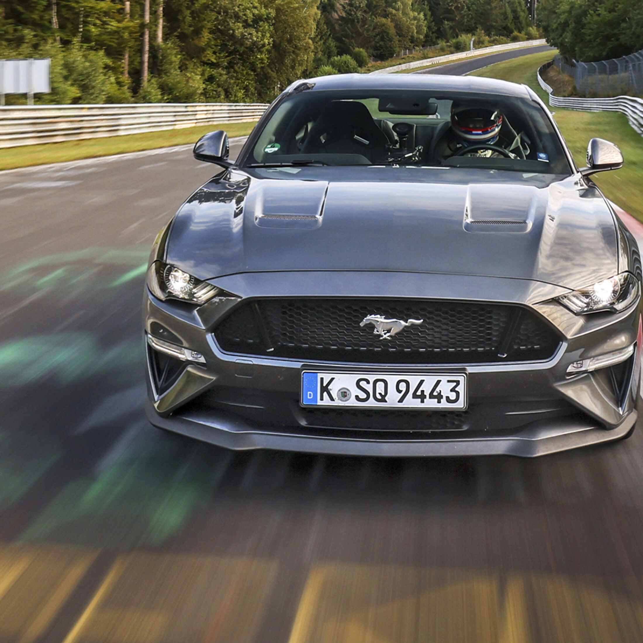 https://imgr1.auto-motor-und-sport.de/Ford-Mustang-GT-Exterieur-jsonLd1x1-ac3af26e-1730838.jpg