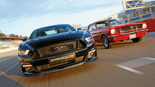 Ford Mustang GT Fastback 2015 und Hardtop Coupé 1965 