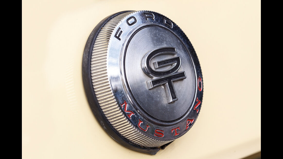 Ford Mustang GT V8 Cabrio, Tankverschluss