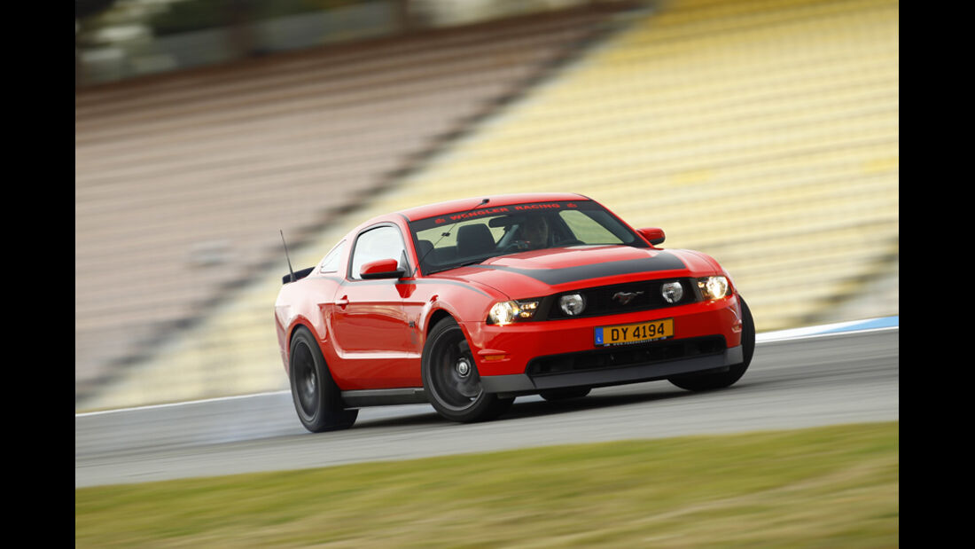Ford Mustang RTR, Front
