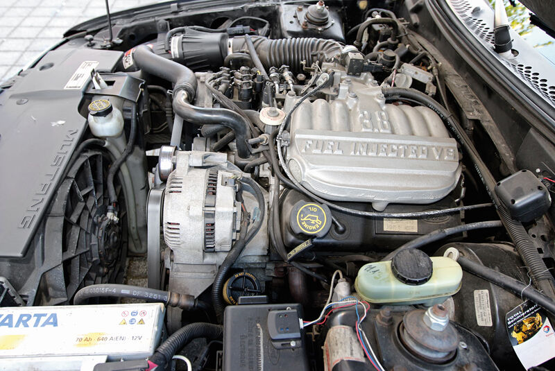 Ford Mustang V6, Motor