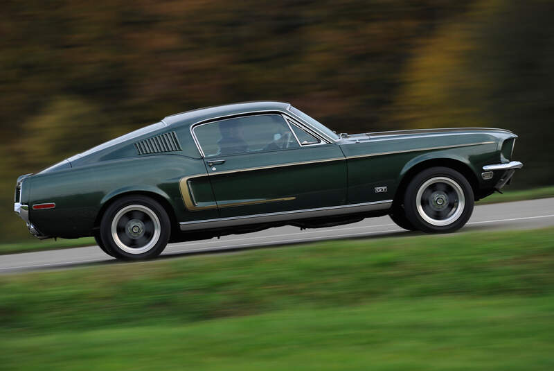 Ford Mustang V8, Seitenansicht