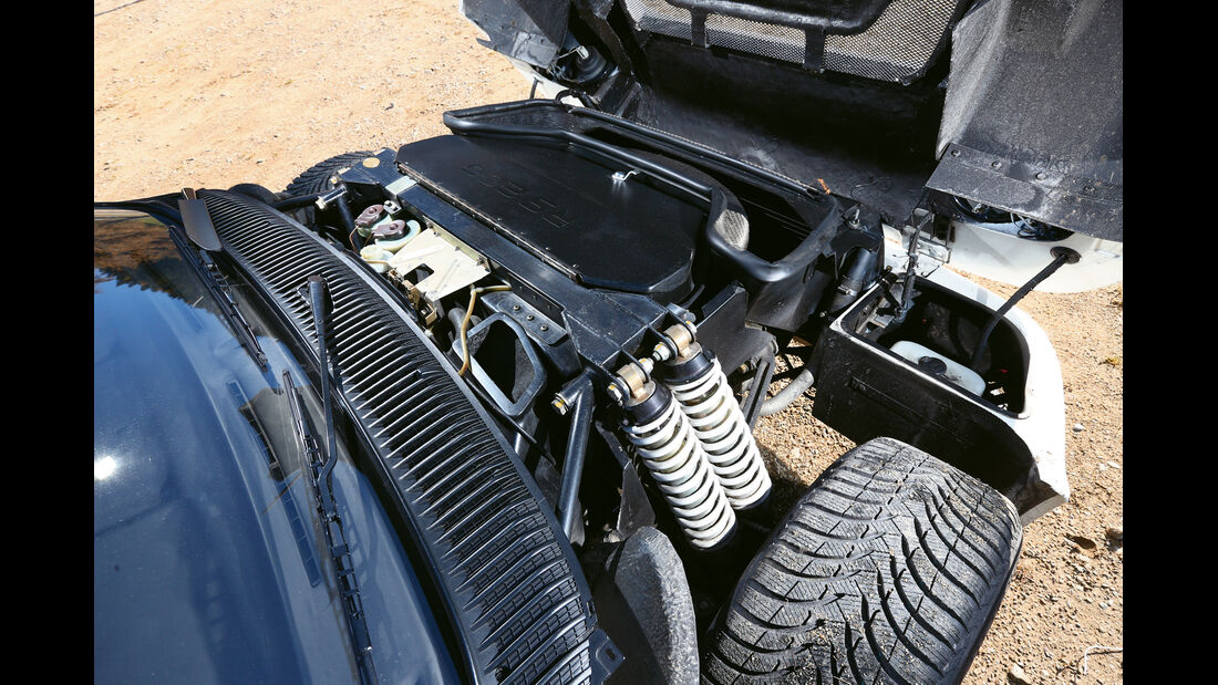 Ford RS 200, Federbeine, Motorhaube