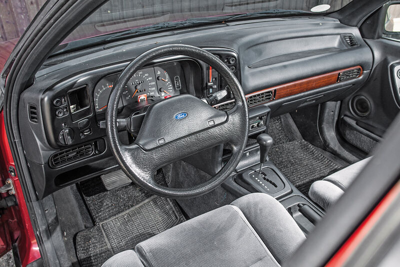 Ford Scorpio MK I, Cockpit
