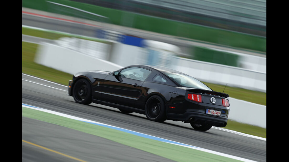 Ford Shelby GT500, Seite rechts