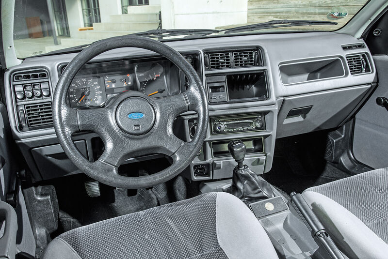 Ford Sierra 2.0i, Cockpit