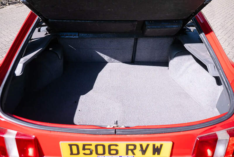 Ford Sierra RS Cosworth Ferrari-Rot Auktion Versteigerung