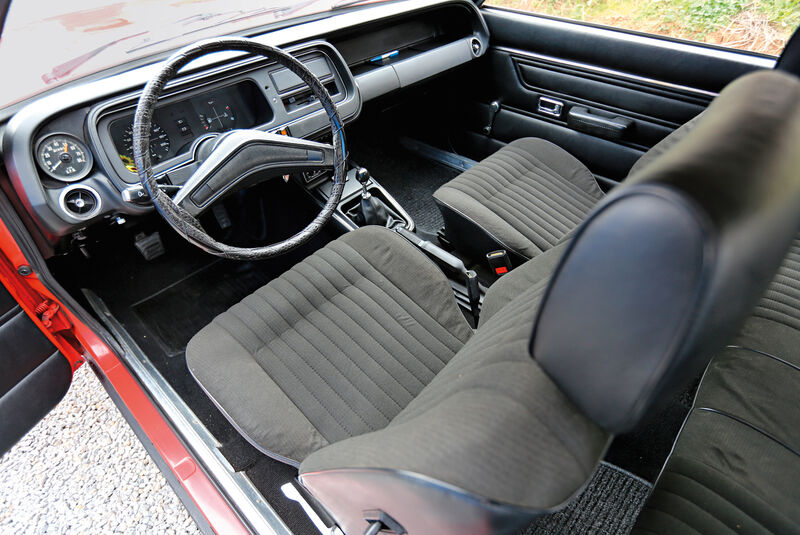 Ford Taunus 2300 GXL, Cockpit, Lenkrad