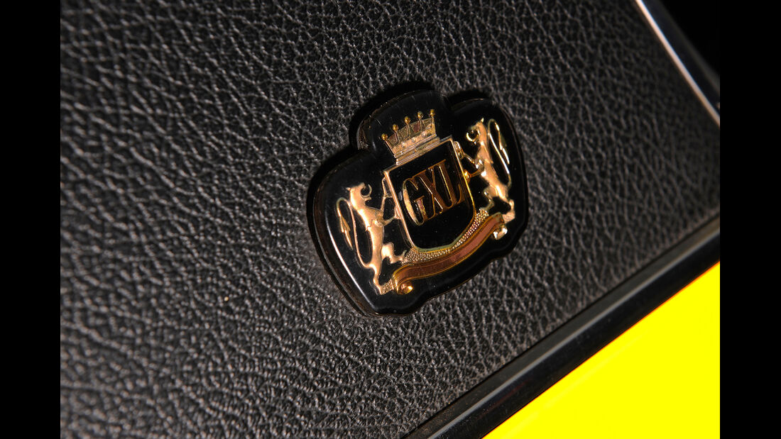 Ford Taunus 2300 GXL, Emblem