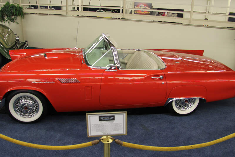 Ford Thunderbird 1957