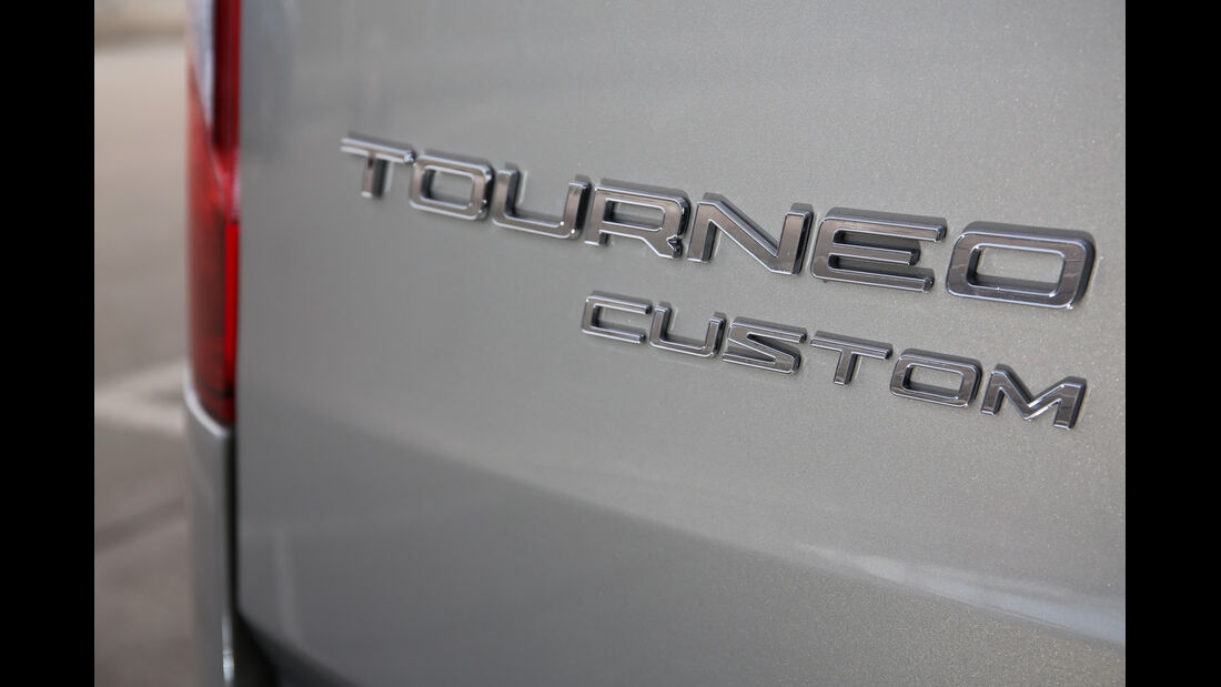 Ford Tourneo Custom, Typenbezeichnung