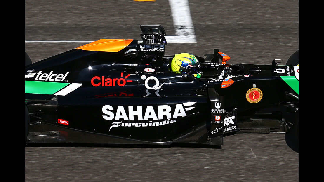 Formel 1 LED-Anzeige - F1 Test Abu Dhabi - 2014