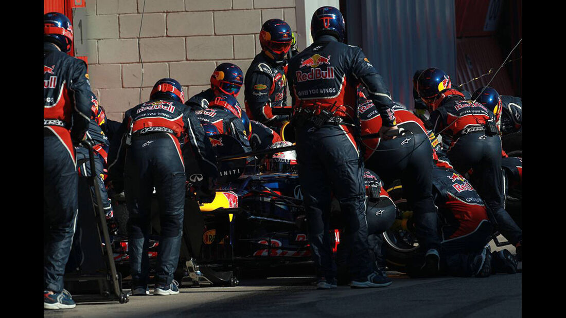 Formel 1-Test, Barcelona, 02.03.2012, Mechaniker, Red Bull