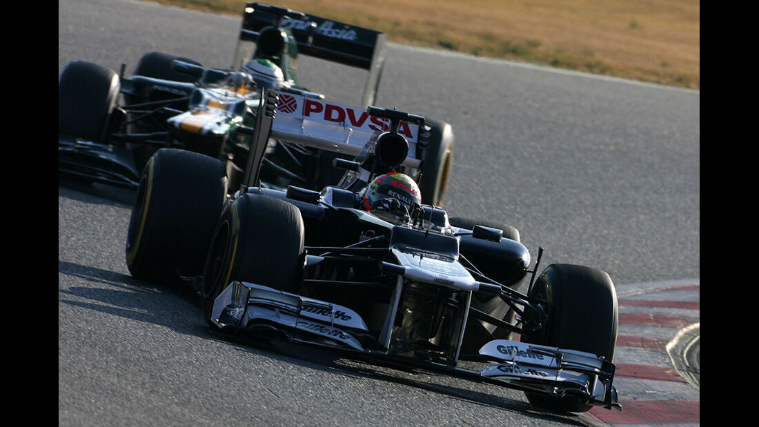 Formel 1-Test, Barcelona, 24.2.2012, Pastor Maldonado, Williams, Heikki Kovalainen, Caterham