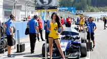 Formel 3 - Österreich 2014 - Spielberg - Red Bull Ring - Rennen 1 - Grid Girl