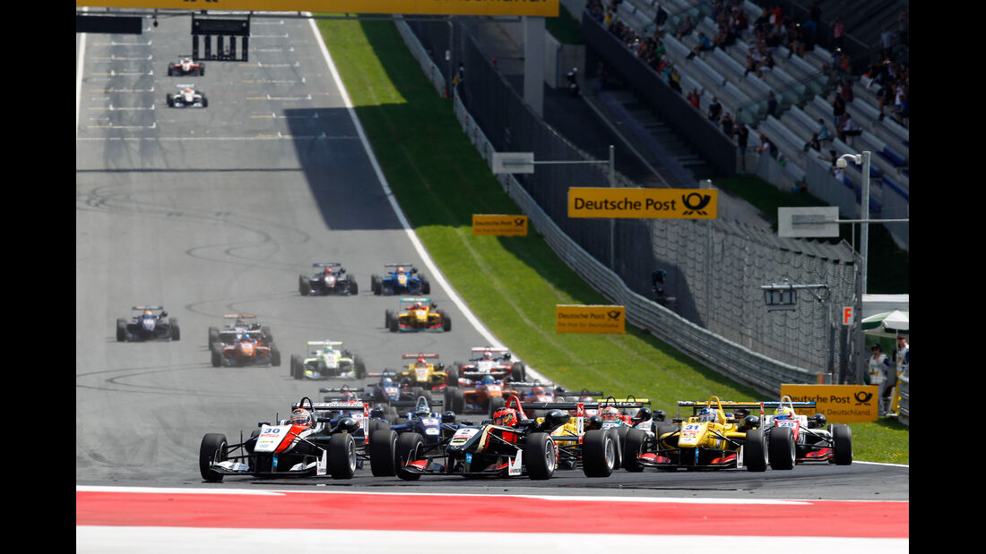 Formel 3 - Österreich 2014 - Spielberg - Red Bull Ring - Rennen 1 - Start