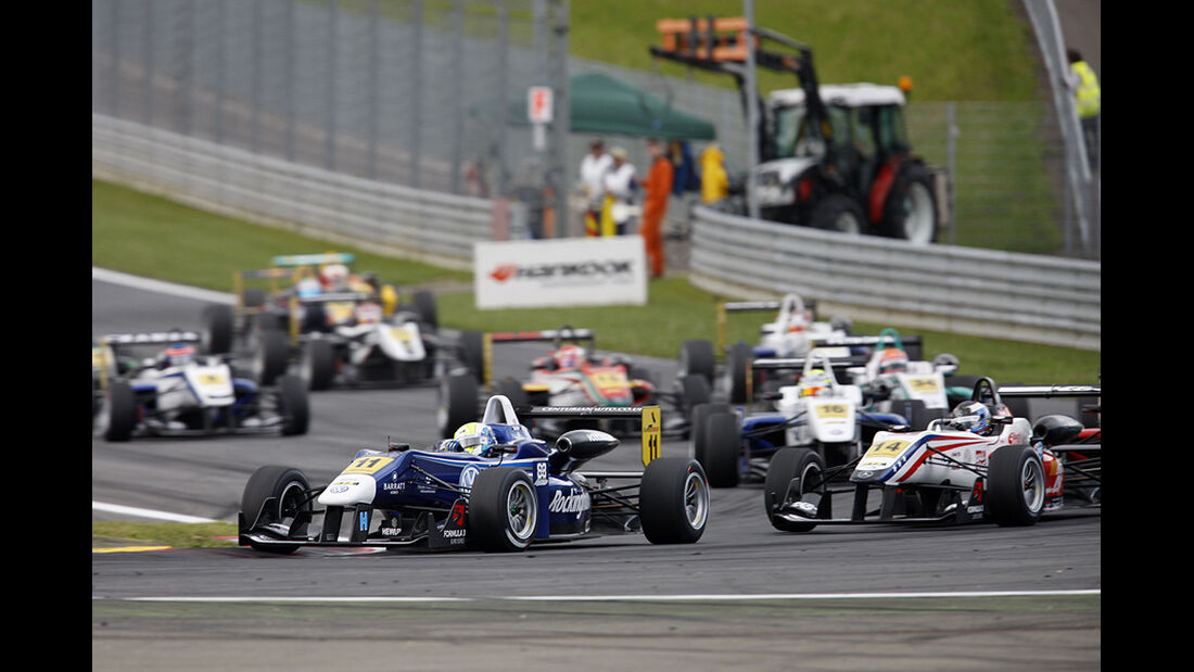 Formel 3 Spielberg 2012, Rennen 2, William Buller, Michael Lewis 