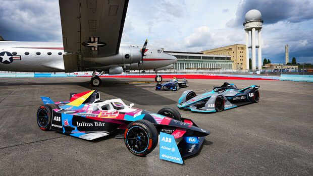 Formel E Berlin 2024 - Treffen der drei Auto-Generationen