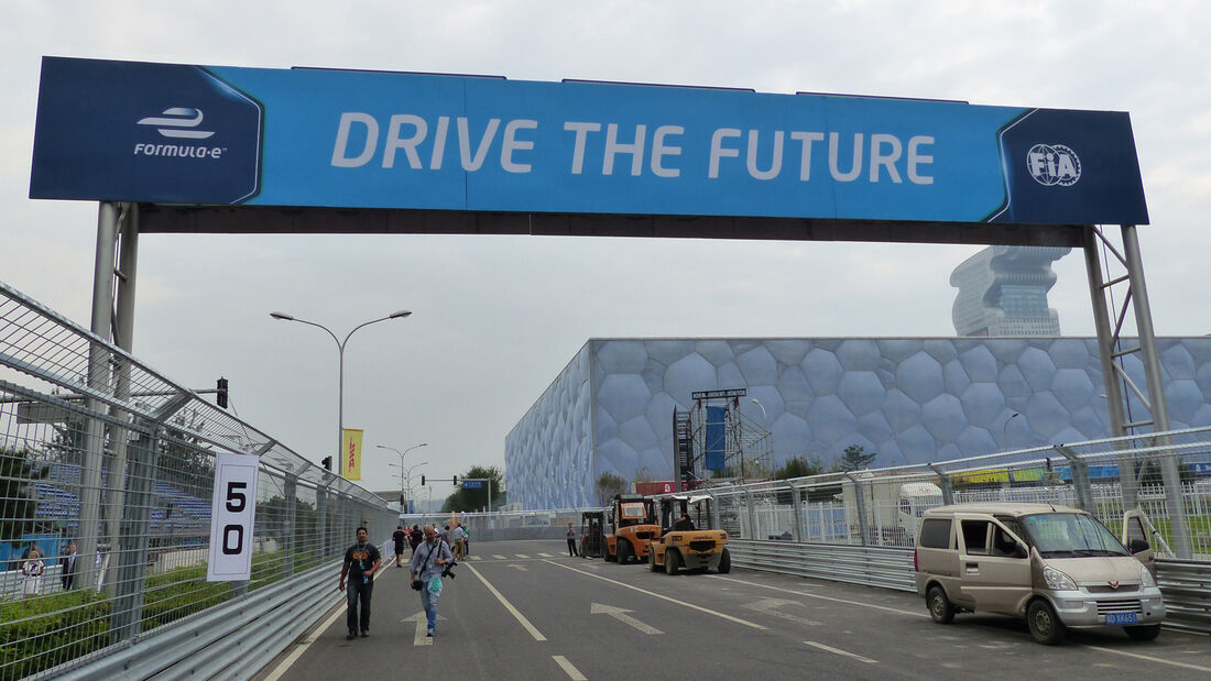 Formel E - China - Peking - 1. Rennen - Trackwalk - Rennstrecke - Formula E Beijing ePrix - 12.09.2014