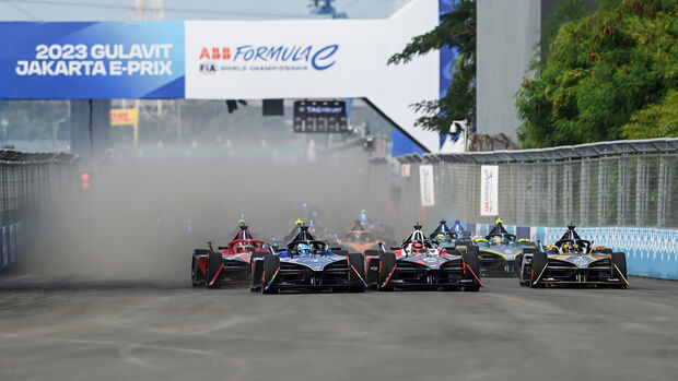 Formel E - Jakarta 2023 - Start Rennen 1