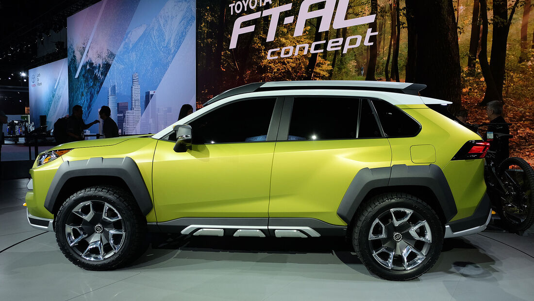 Future Toyota Adventure Concept (FT-AC)