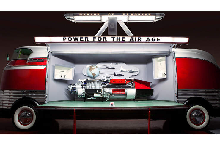 GM Futurliner Die roten Elefanten rollen wieder AUTO MOTOR UND SPORT