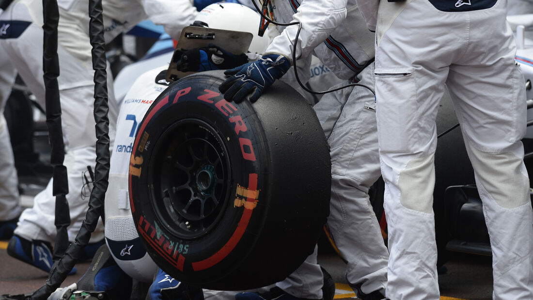GP Monaco - Williams - Reifenwechsel - Boxenstopp - Pirelli - Formel 1 - 2015